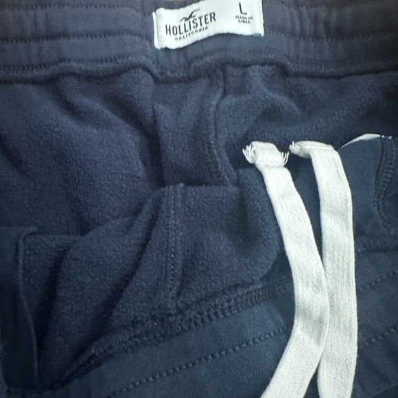 Hollister mens Navy Sweatpants - Picture 3 of 4